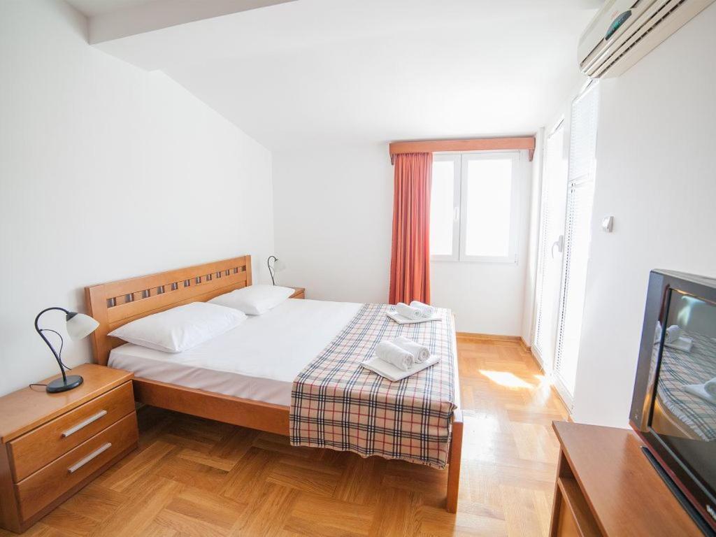 Apartments Ivan Petrovac Εξωτερικό φωτογραφία
