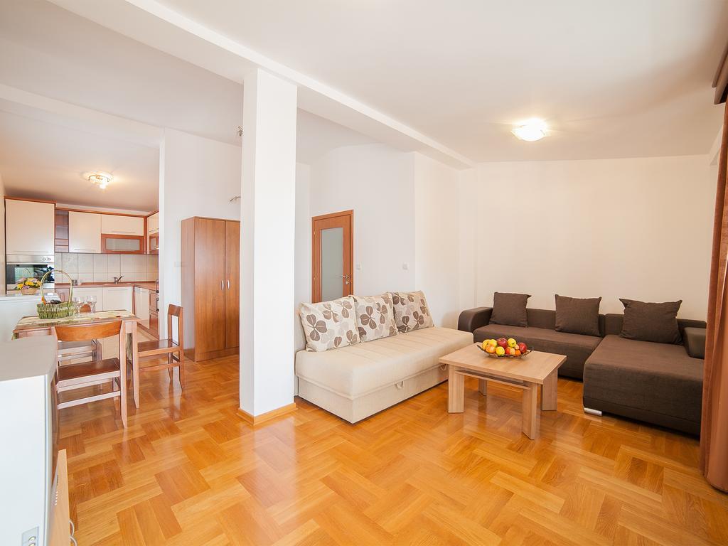 Apartments Ivan Petrovac Δωμάτιο φωτογραφία